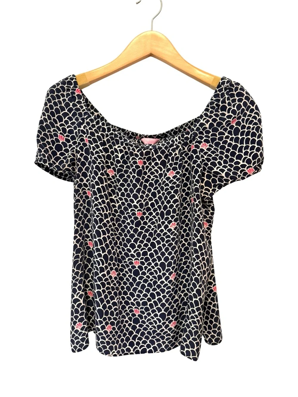 Lilly Pulitzer Silk Off Shoulder Top Navy Pink  Shell Fan Print Size 8